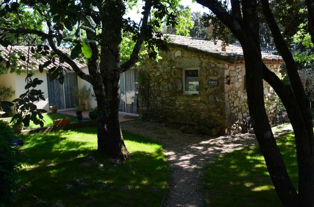 Sous Les Chenes Ferienhaus Lussan (Gard)